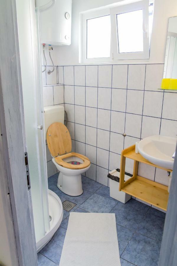 Appartement Karmen A à Veli Lošinj Extérieur photo
