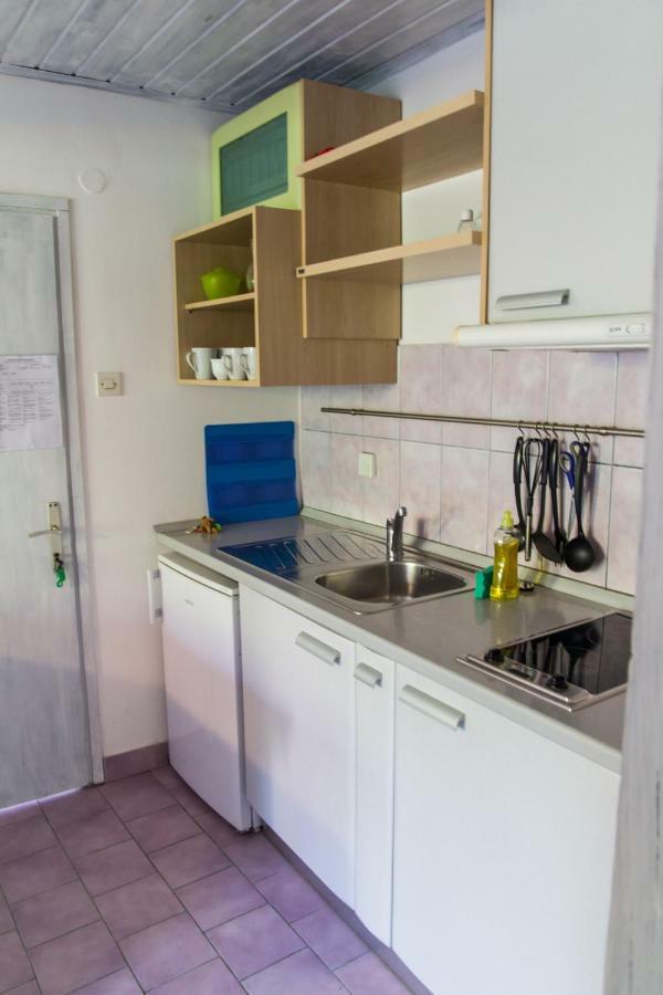 Appartement Karmen A à Veli Lošinj Extérieur photo